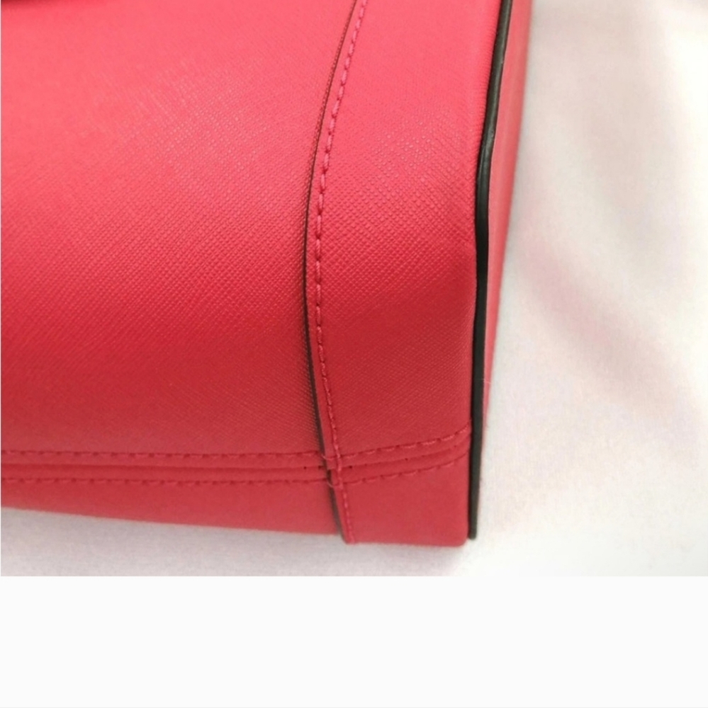 Michael Kors New In Bag Salmon Color Leather Tote Bag with Gold Accents - Picture 7 of 8